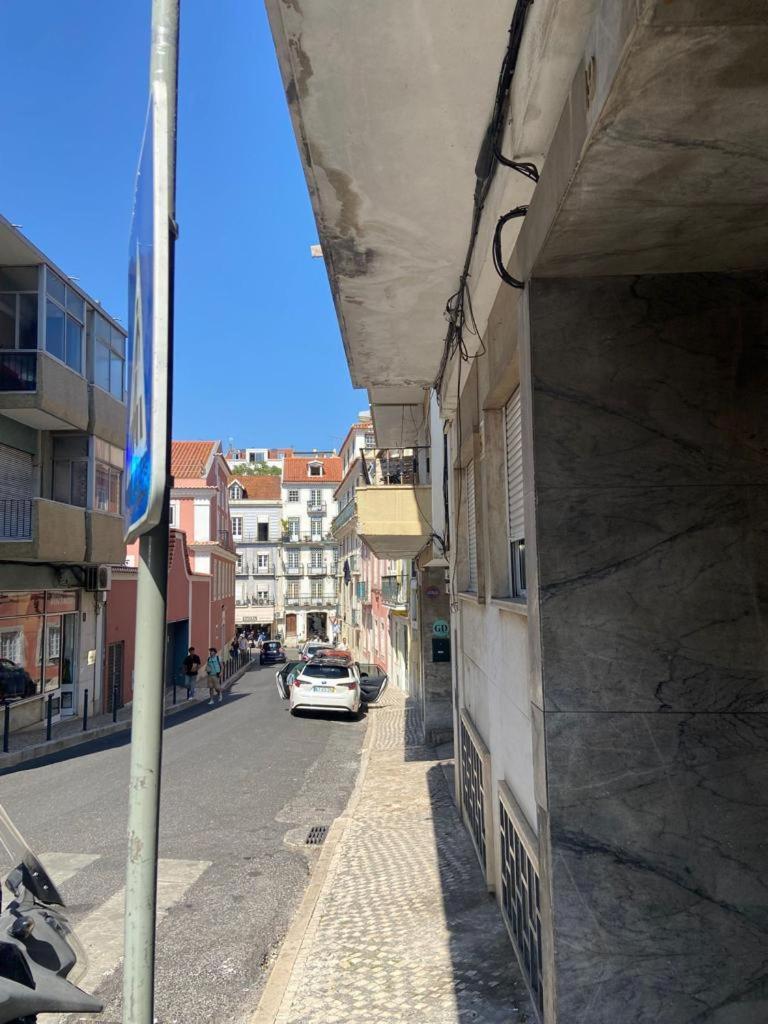 Santo Amaro Apartment - Lisbon — Photos 1